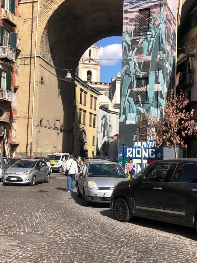 Il Basso Della Nonna Napels Buitenkant foto